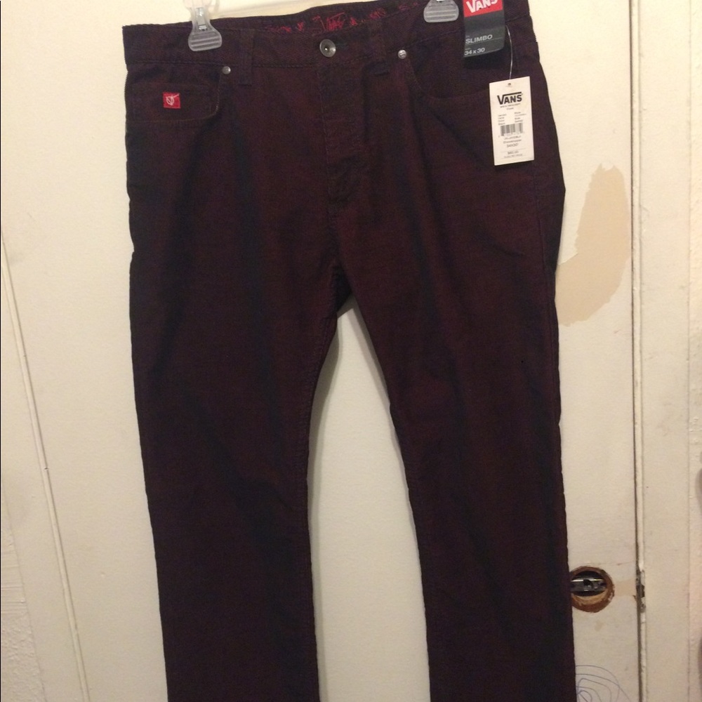 NWT! Vans Showstopper 34x30 Red & Black Corduroy